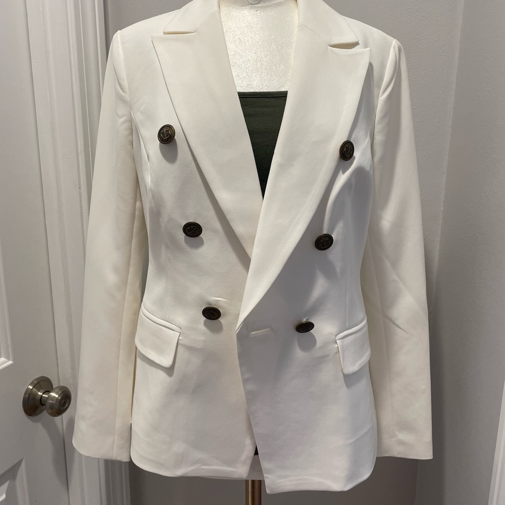 Elegant White Double-Breasted Women's Blazer